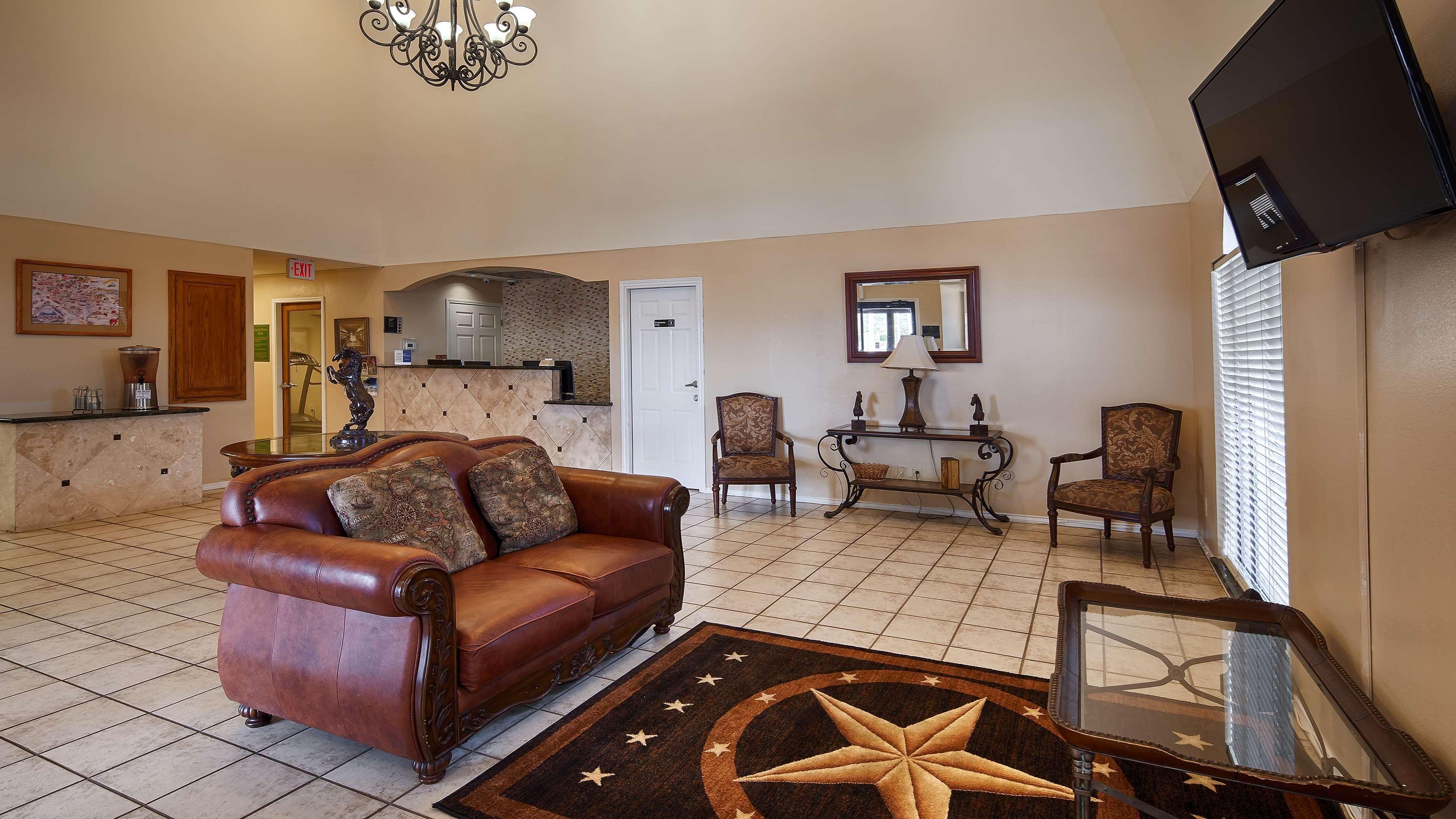 Best Western Plus Main Street Inn Brawley Buitenkant foto