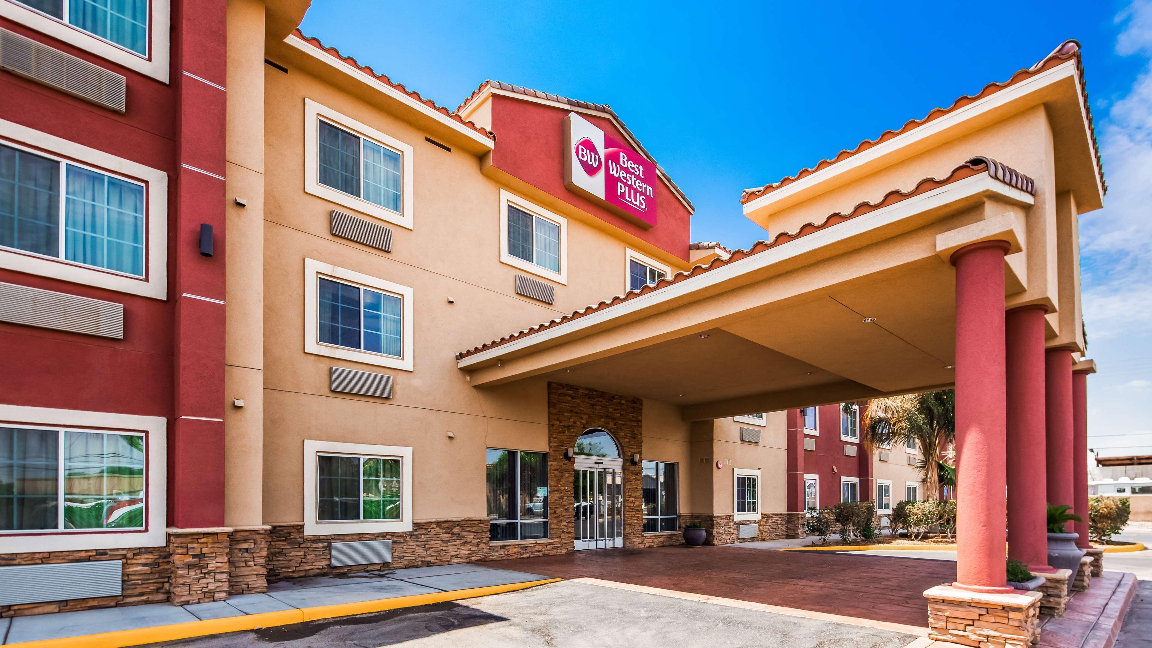 Best Western Plus Main Street Inn Brawley Buitenkant foto