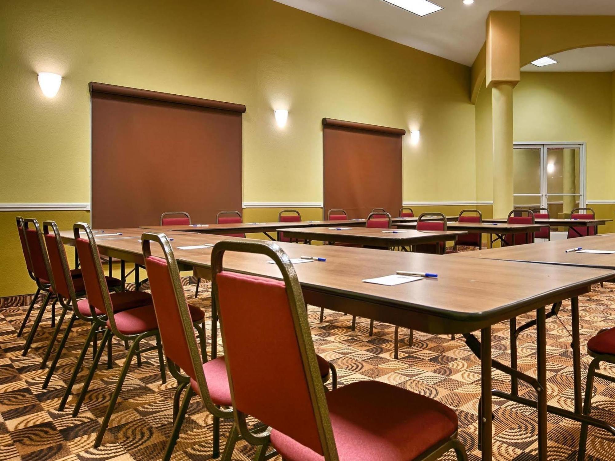 Best Western Plus Main Street Inn Brawley Buitenkant foto