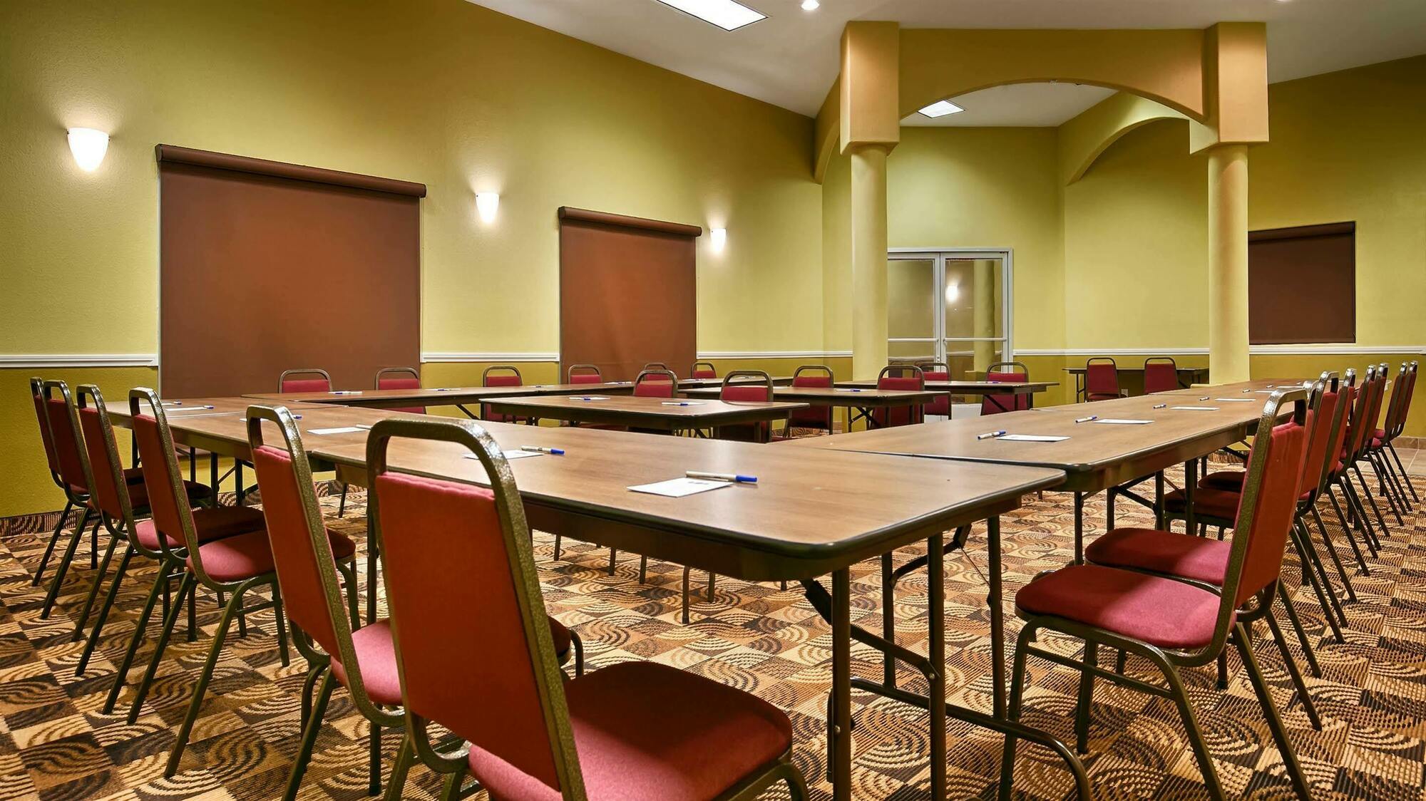 Best Western Plus Main Street Inn Brawley Buitenkant foto
